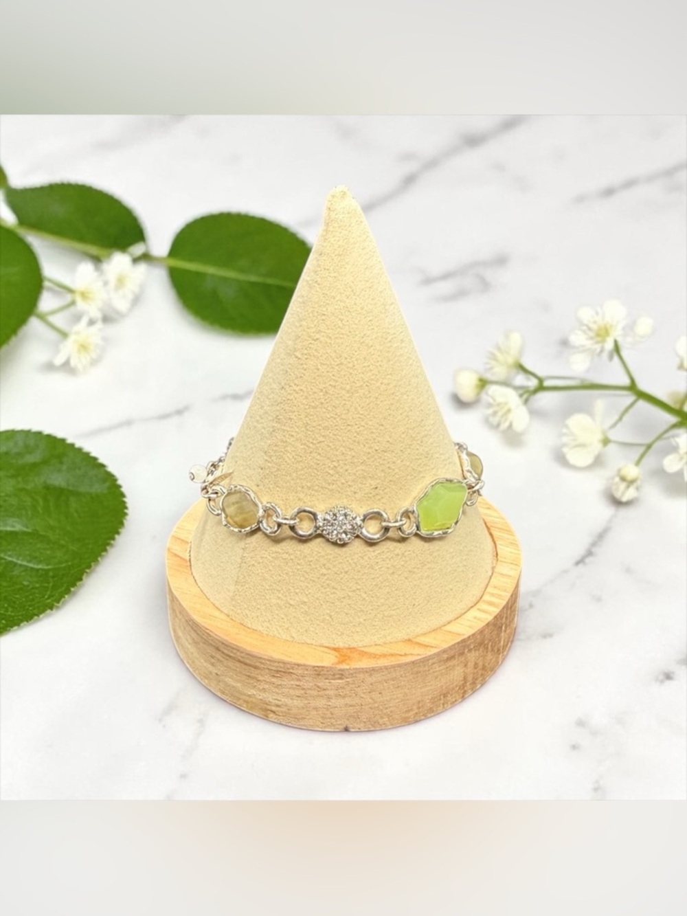 Avon Silver-Tone Bracelet with Lime Green and Pale Yellow Stones - Picture 3 of 14